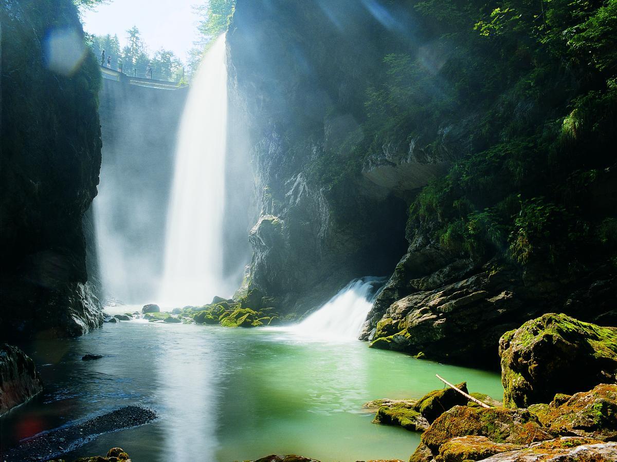 Rappenlochschlucht mit Wasserfall
